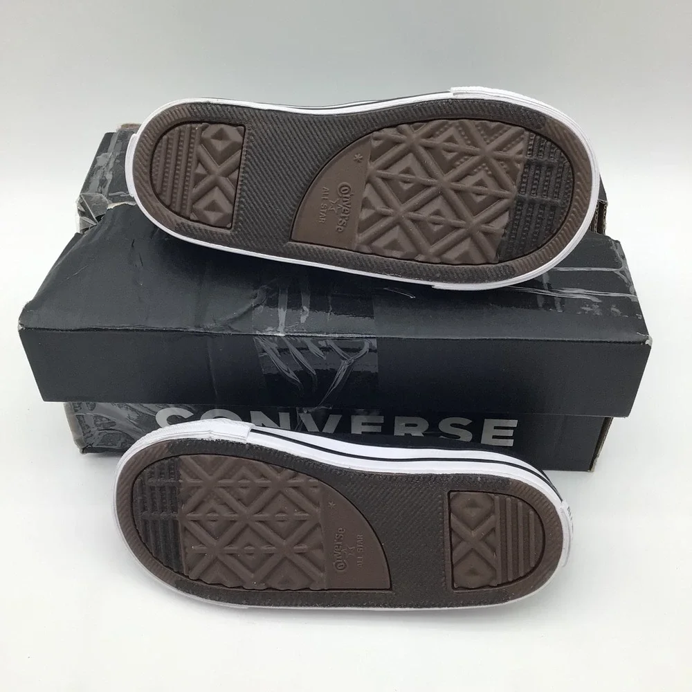 Converse CTAS Low Top Black White Infant Size 9 7J235 Sneaker NEW